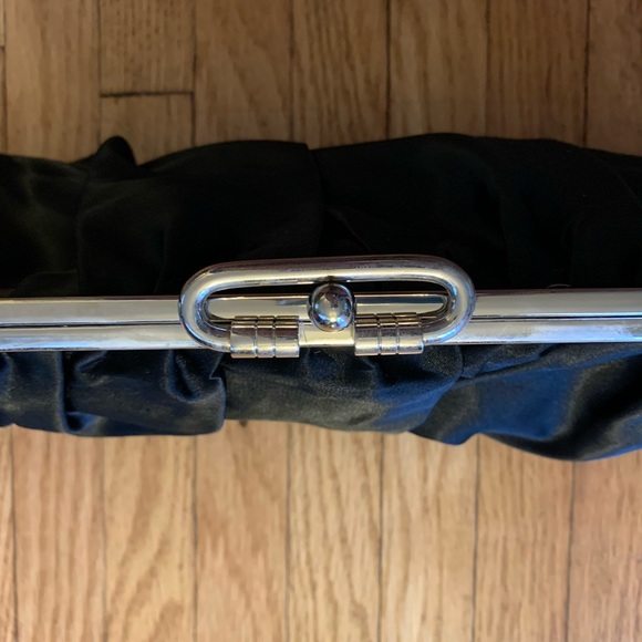 REVERSIBLE Small Clutch - Picture 3 of 3